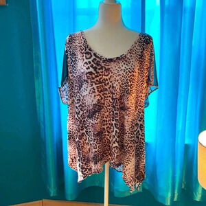 JLO Leopard top loose fit trending short sleeves